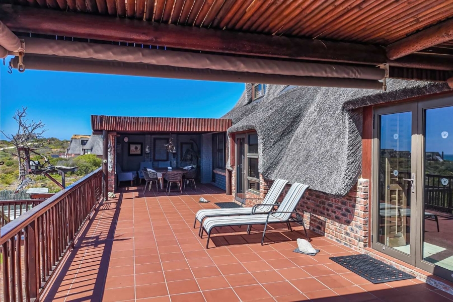5 Bedroom Property for Sale in Stilbaai Wes Western Cape